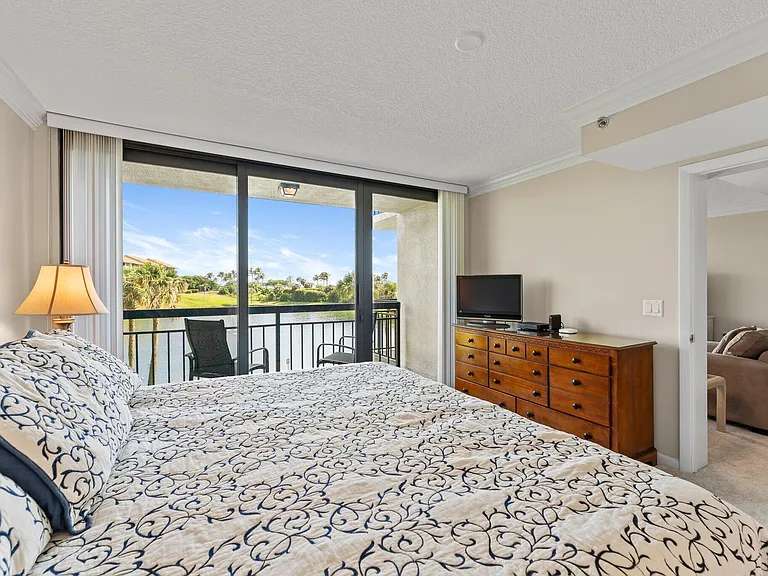 601 S Seas Dr #203 — Photo 16