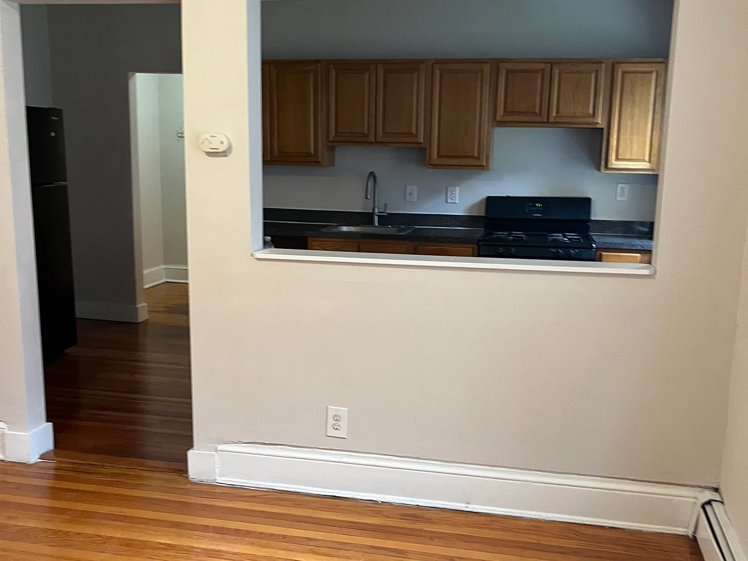 1 bed, 600 sqft, $1,200 — Photo 2