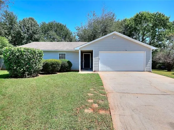 865 Oakhill Ct, Stone Mountain, GA 30088