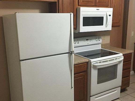 2nd image of 717 Hunt Valley Dr