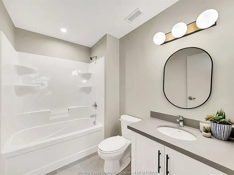 6550 Wyandotte St E #201 — Photo 13