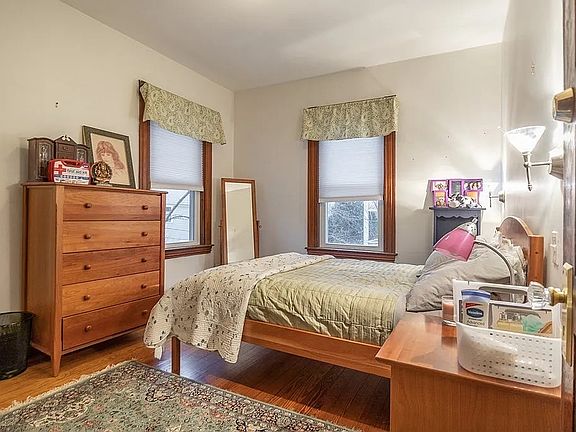 4th image of 234 Concord Ave #2