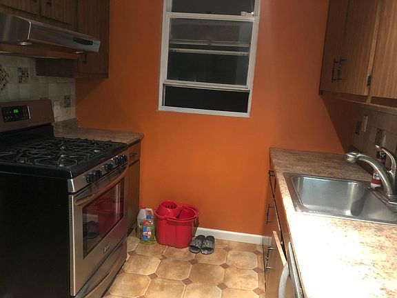 2nd image of 432 Logan Ave