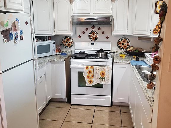 5th image of 15440 N Sunny Ln