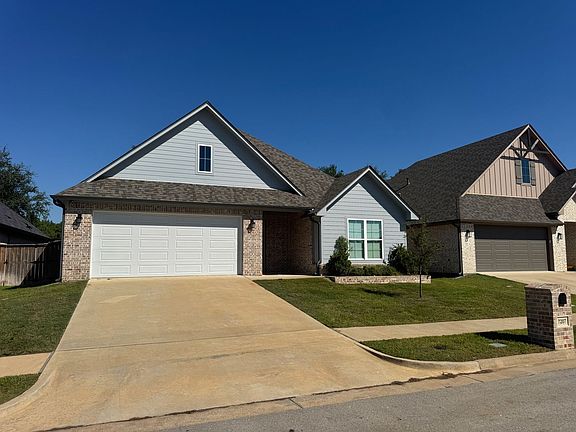 2nd image of 7207 Rolling Acres Pl