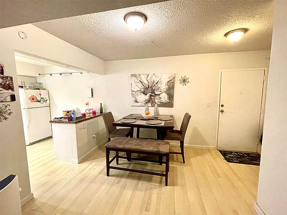 3rd image of 4160 Inverrary Drive #507