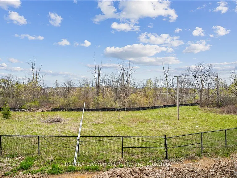 76 Valley Trail Pl — Photo 7