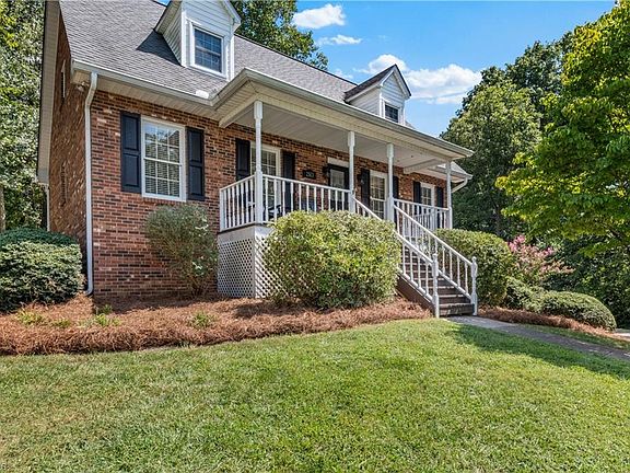 5th image of 2513 Newington Ct