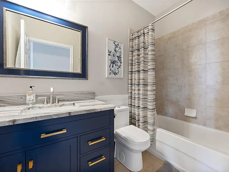4604 Club Dr #B202 — Photo 21