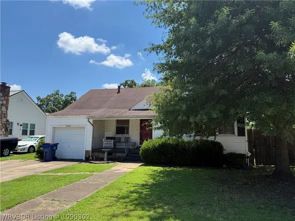2000 S South St, Fort Smith, AR 72901