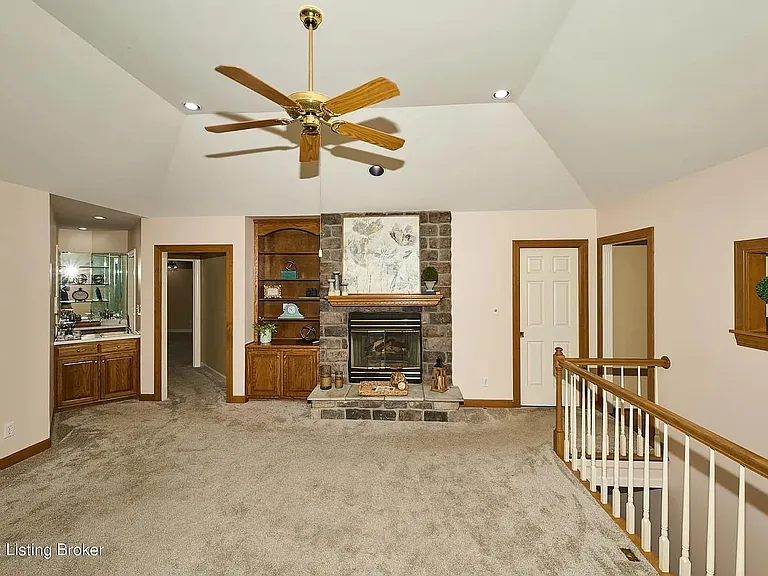 8419 Running Spring Dr — Photo 7