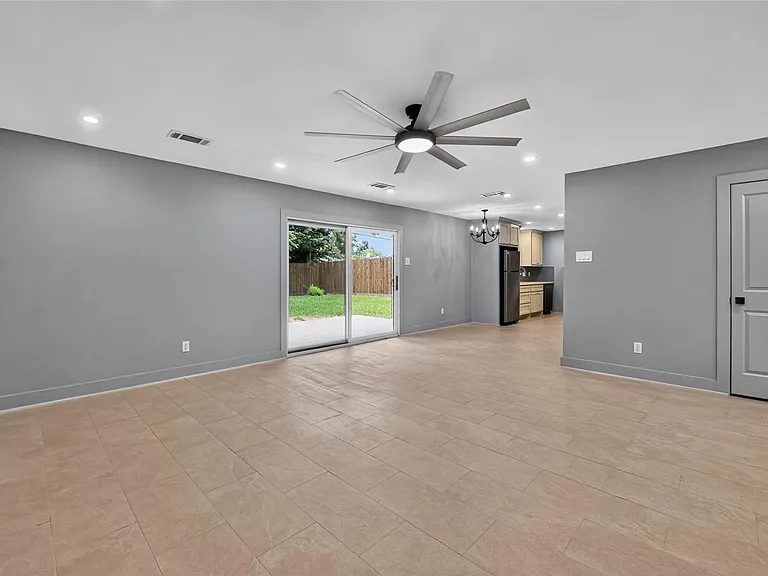 4131 Knotty Oaks Trl — Photo 8