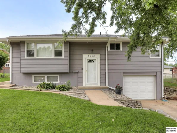 5005 Red Rock Ave, Bellevue, NE 68157