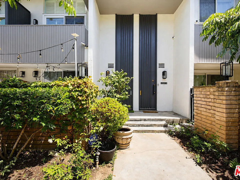 4733 S La Villa Marina #C