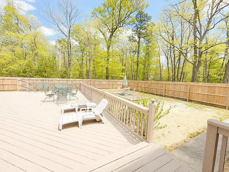 40 Old New York Rd — Photo 4