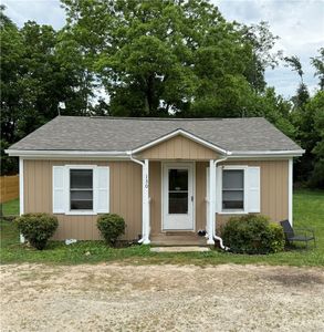 130 Marshall Ave, Seneca, SC, 29678