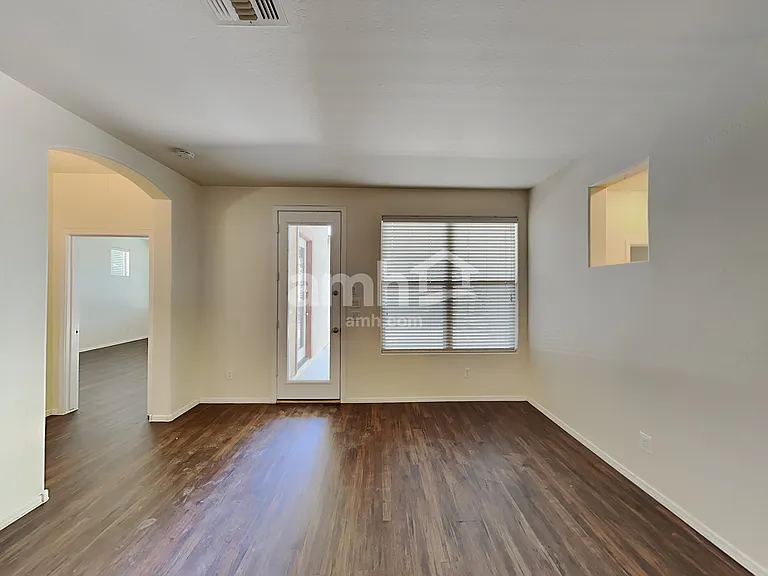 2363 E Omega Dr — Photo 8