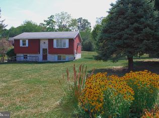 42 Highview Dr, Hanover, PA 17331