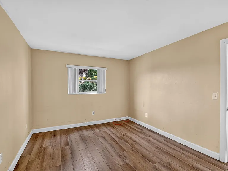 1505 Crescent Cir #B24 — Photo 22