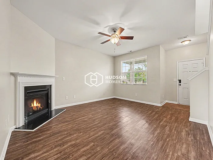 1014 Yellow Bee Rd — Photo 5