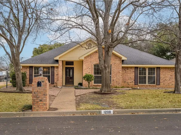 1200 Mesa Verde Dr, Woodway, TX 76712