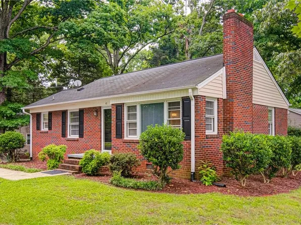 411 Lynhaven Dr, Winston Salem, NC 27104