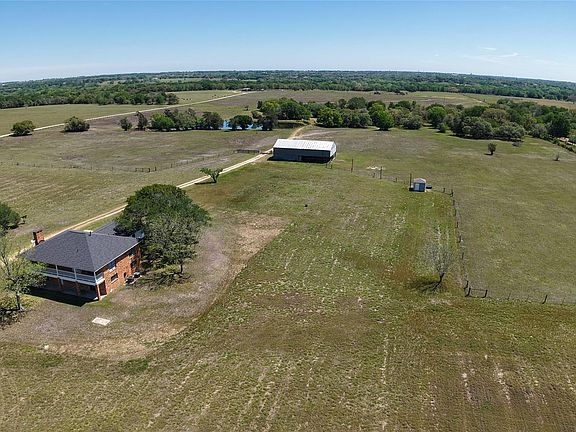 4th image of 2745 Holub Rd