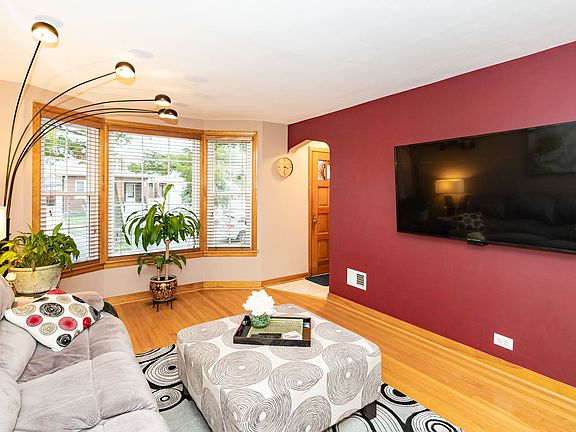 4th image of 2445 N 79th Ave