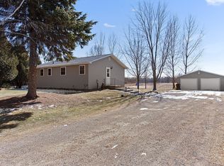 4627 Geano Beach Rd, Little Suamico, WI 54141