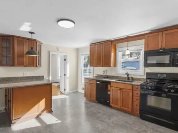 64 Seymour St #1, Bristol, CT 06010