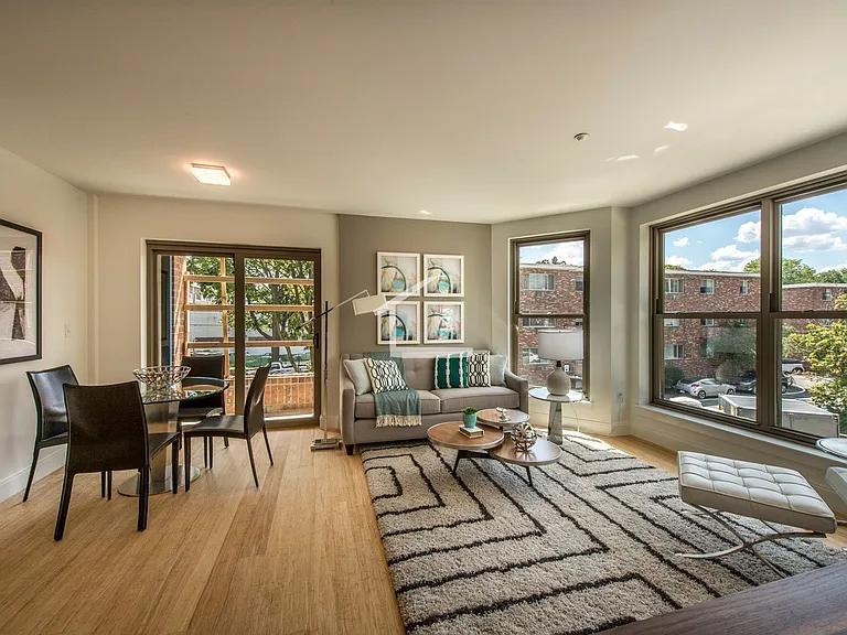 90 Malvern St #401 — Photo 2
