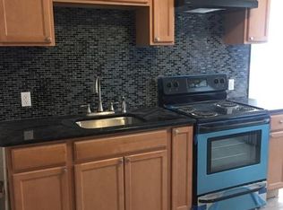 6 Prospect St #1, Easthampton, MA 01027