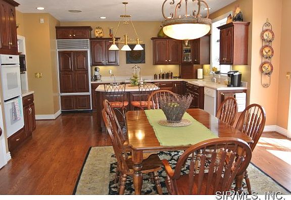 4th image of 8 Sugar Creek Ln