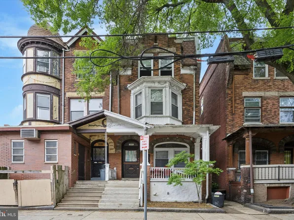 236 Buckingham Pl, Philadelphia, PA 19104