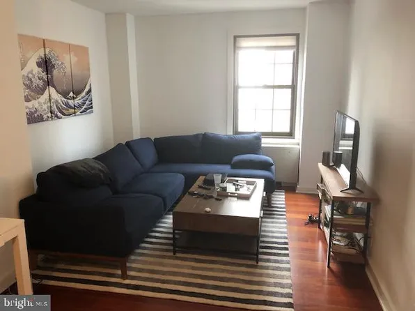 219-29 S 18th St #1614, Philadelphia, PA 19103