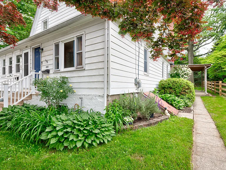 440 Pine St — Photo 32