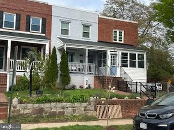 236 Wesmond Dr, Alexandria, VA 22305