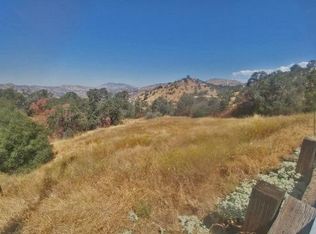 40233 Iris Rd, Squaw Valley, CA 93675