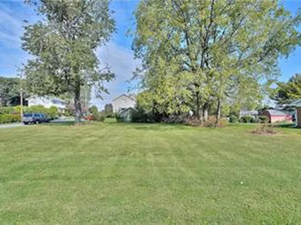 Roosevelt St, Bethlehem, PA 18020