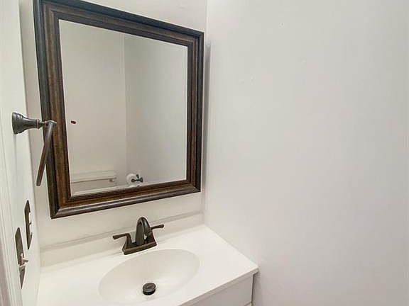 5th image of 287 Michael J Smith Ct