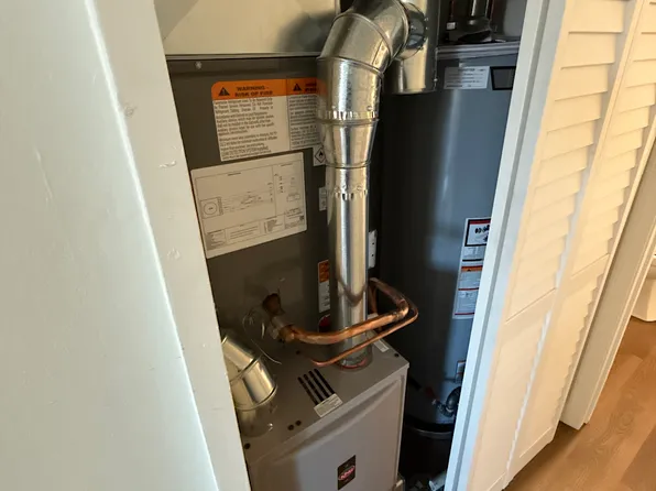 3913 Oakmont Dr, Granite City, IL