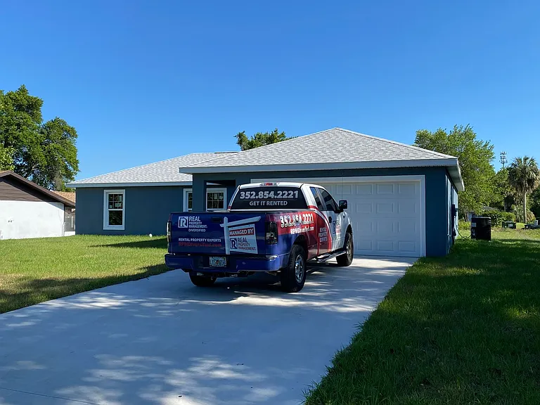 4004 SW 138th Pl — Photo 3