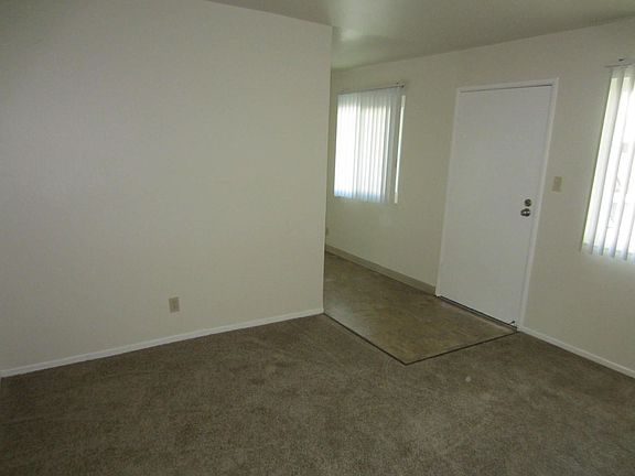 5th image of 422 Redwood Ave #4