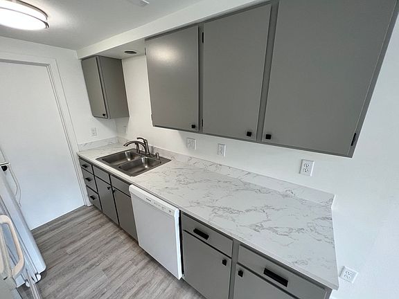 5th image of 1904 E Dalton Ave #1