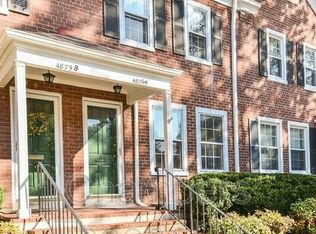 4875 28th St S #A, Arlington, VA 22206