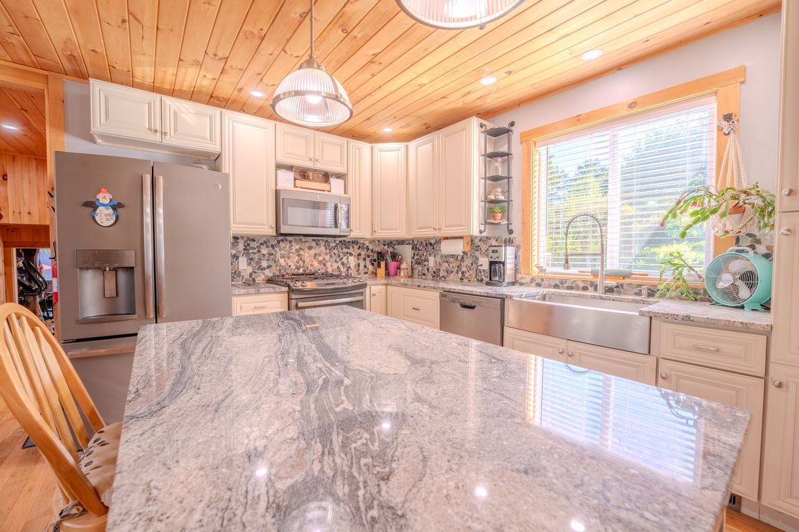 next background image