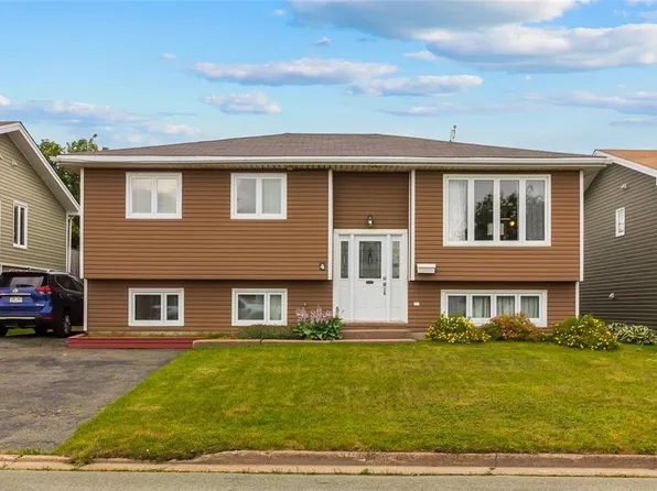 4 Abbey Lane, Mount Pearl, NL A1N4N5