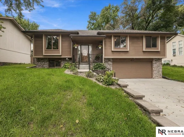 4319 Jerry Gilbert Cir, Bellevue, NE 68123
