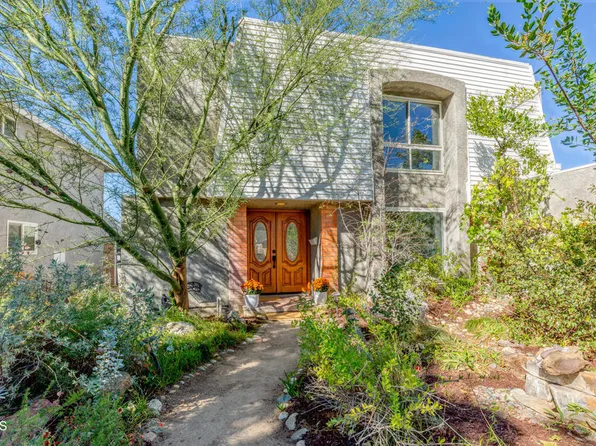 28141 Alaminos Dr, Santa Clarita, CA 91350