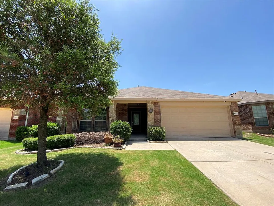 848 Lake Forest Trl